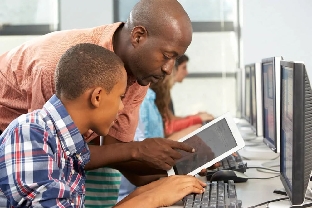 Students working in a computer lab