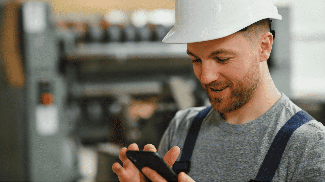 Maintenance worker using Facilitron Works on mobile device