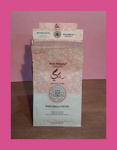 Mascarilla Facial hidratante antiarrugas esencia árabe Yara. Kiss Beauty