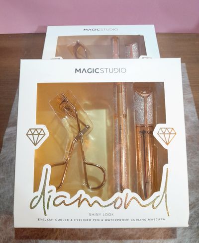Set Rizador Pestañas, Eyeliner y Máscara Waterproof. Magic Studio
