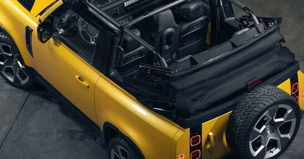 Sự độc đáo của Land Rover Defender độ mui trần