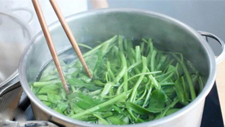 Bí quyết ăn rau lá xanh và rau họ cải đúng cách để ngăn ngừa bệnh tiểu đường