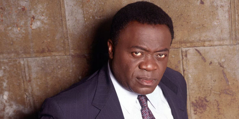 Gee looks angry Homicide Life on the Street