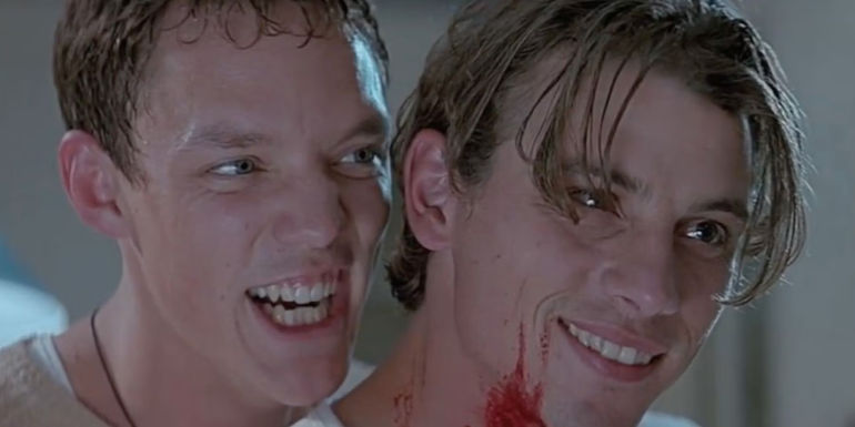 Billy and Stu grinning in Scream