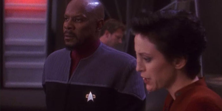 Captain Sisko and Major Kira in Ops DS9 A Call to Arms