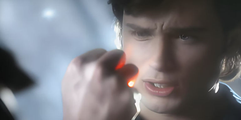 Clark crushes coal into a diamond in Smallville