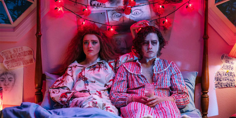 Lisa Frankenstein Lisa in bed next to her resurrected crush