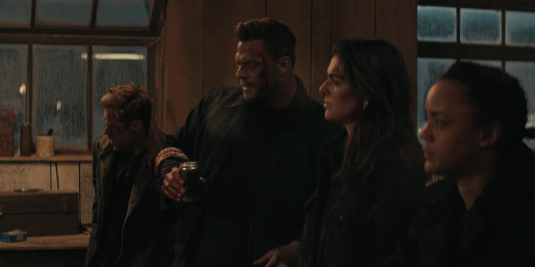 Alan Ritchson as Reacher with the rest of the Special Investigators