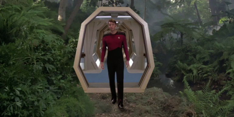 Star Trek TNG Encounter at Farpoint Riker holodeck