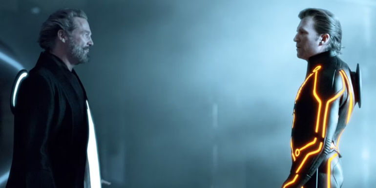 Jeff Bridges plays Kevin Flynn and Clu in Tron: Legacy