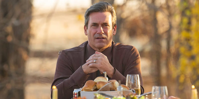 Jon Hamm eating at a cookout in Fargo season 5.