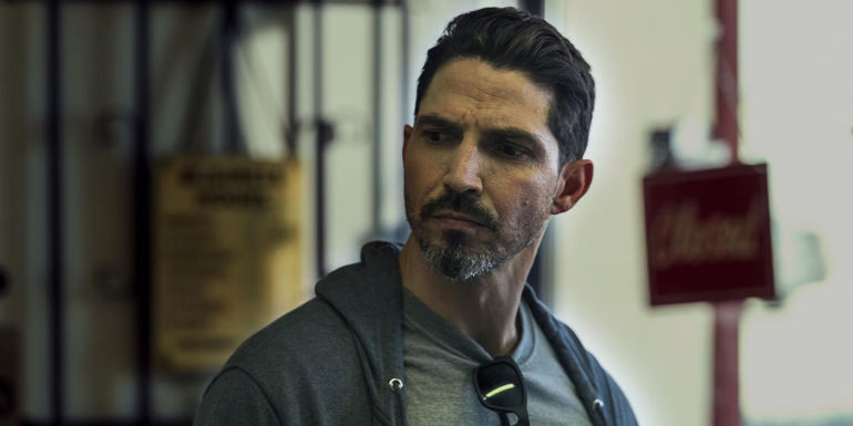 Maurice Compte as Kevin Jimenez looking angry in Mayans M.C.