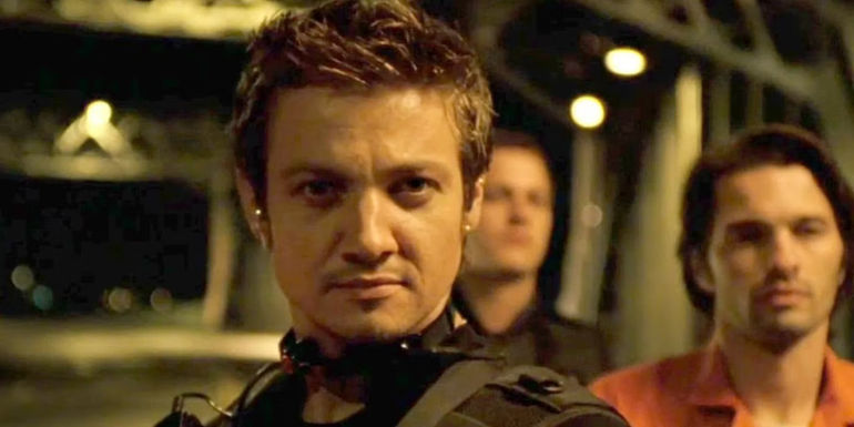 Brian (Jeremy Renner) on a bridge in S.W.A.T.