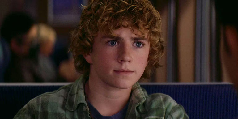 Walker Scobell as Percy Looking Concerned in Percy Jackson and the Olympians Season 1