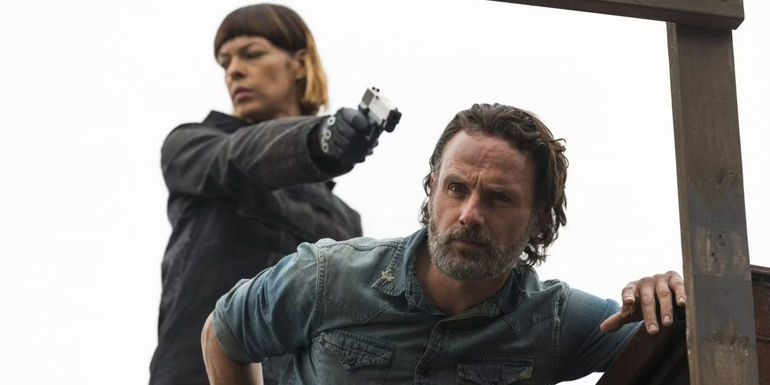 Jadis aiming a gun at Rick in The Walking Dead