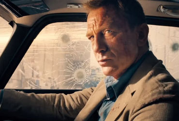 Why Jack Lowden Would Be the Perfect James Bond