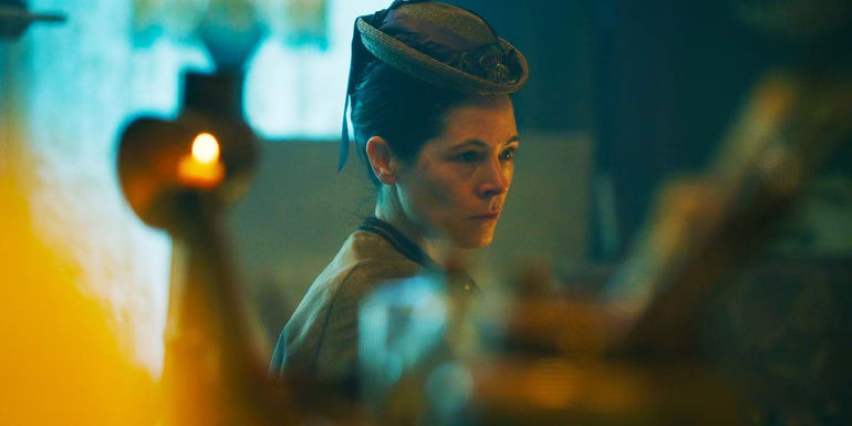 Elaine Cassidy as Davison in Belgravia The Next Chapter episode 4