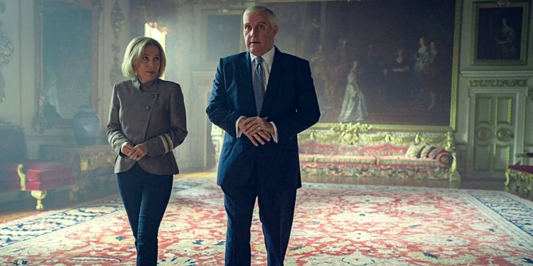 Rufus Sewell as Prince Andrew and Gillian Anderson as Emily Maitlis in Scoop.