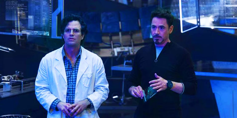 Bruce Banner and Tony Stark discussing Ultron in Avengers Age of Ultron