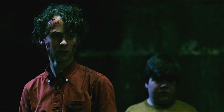 Stanley and Ben look scared at the ending of IT (2017)