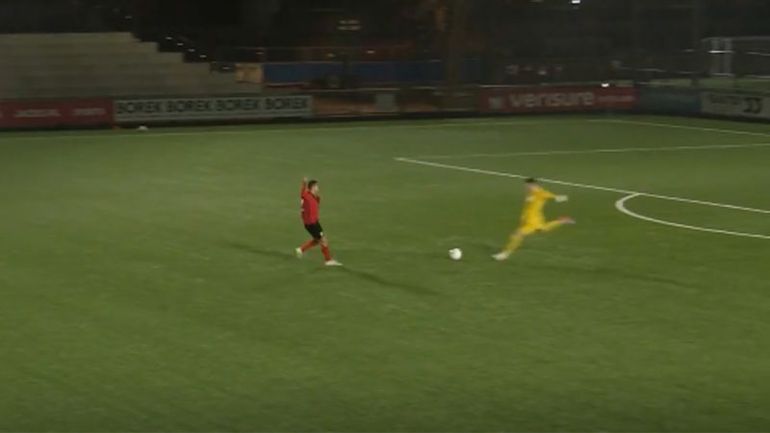 The Unbelievable Goal: A Goalkeeper's Remarkable Long-Range Score