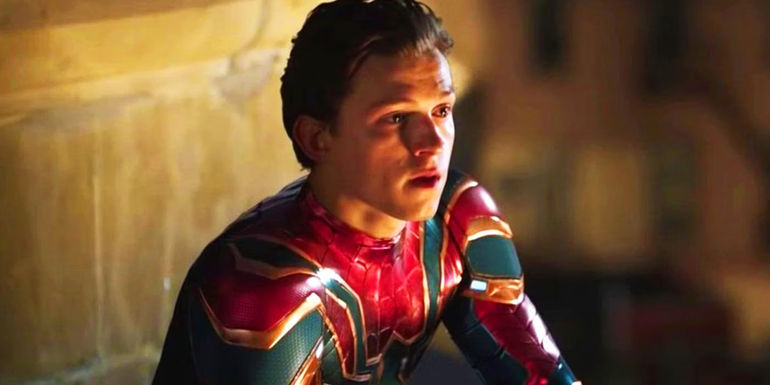 Peter Parker in Iron Spider suit grieving Tony Stark in Spider-Man Far From Home