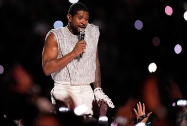 Usher Lights Up the Super Bowl Halftime Show with a Spectacular Performance