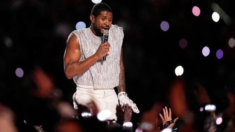 Usher Lights Up the Super Bowl Halftime Show with a Spectacular Performance
