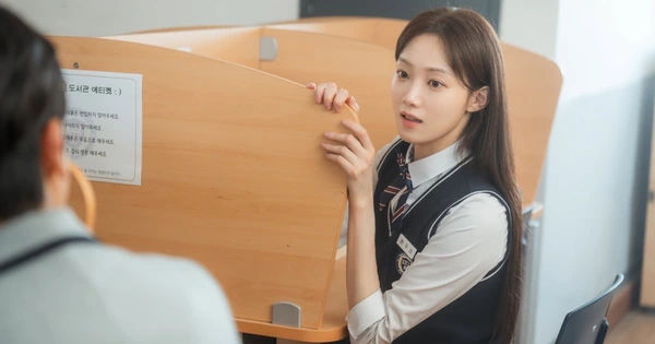 Lee Sung Kyung - Nữ Diễn Viên "Trẻ Trung" 33 Tuổi Gây Sốt MXH