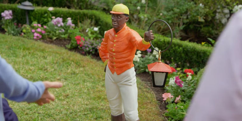A racist statue in Curb Your Enthusiasm