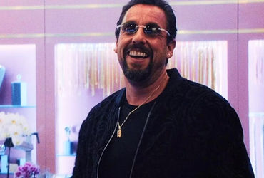 A Reunion of Laughter: Adam Sandler and Josh Safdie Join Forces Again