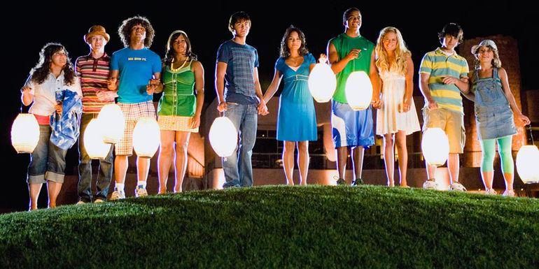The East High students about to let go of their lanterns in High School Muscial 2's ending