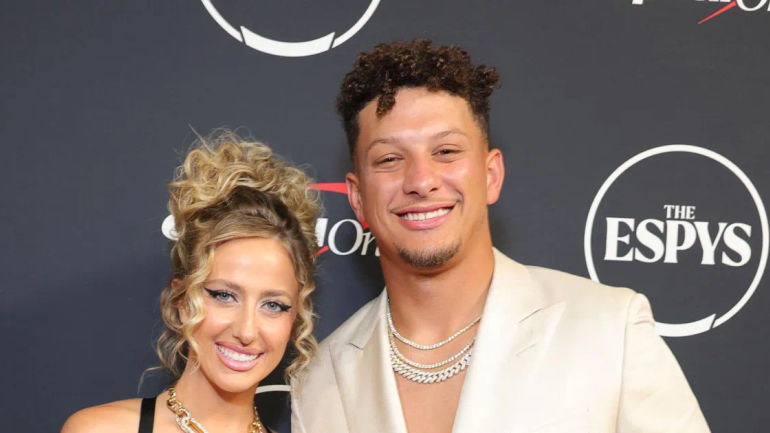 Celebrity Love: A Unique Valentine's Day Celebration
