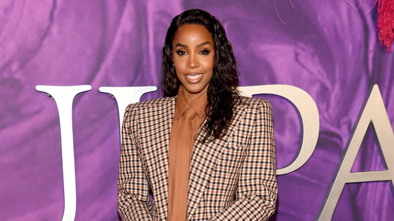 The Fashion Statement of the Year: Embracing the Pantsless Trend