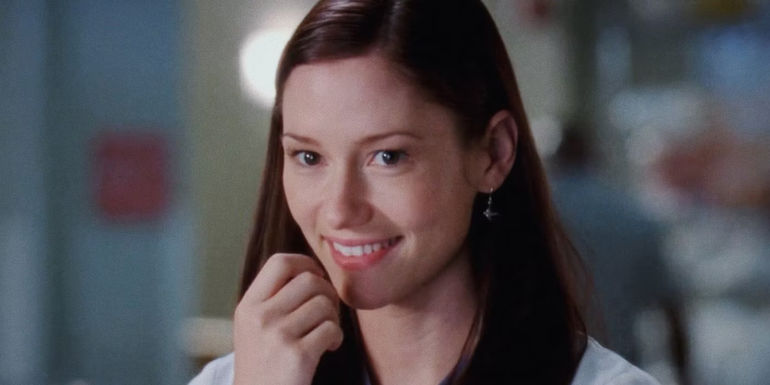 Lexie Grey smiling in Grey's Anatomy