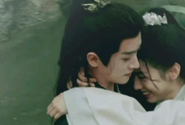 Hồn Tình Cổ Trang: Sự Cố Dở Khóc Dở Cười của Cặp Đôi Hoa Ngữ