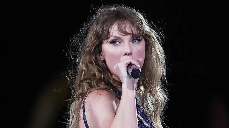 Decoding the Enigmatic 'Albatross' Bonus Version: A Journey into Taylor Swift's Musical Universe