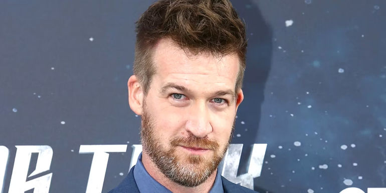 Kenneth Mitchell Star Trek - Mitchell was an inspiration to Star Trek fans and his fellow actors - Kenneth Mitchell Was A Beloved Member Of The Star Trek Family