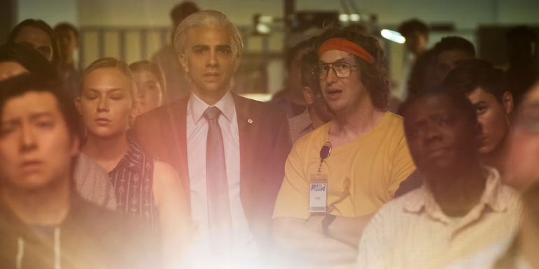 Blackberry staff look confused in BlackBerry - Embracing Change