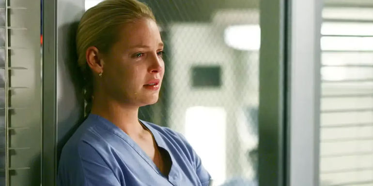 Katherine Hiegl as Izzie Stevens crying on Grey's Anatomy - Katherine Heigl & Justin Chambers Both Deserve Better Grey’s Anatomy Endings