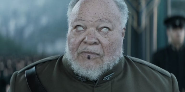 Thufir Hawat in uniform in Dune - Why Thufir Hawat Is Missing In Dune: Part Two