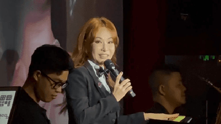 Sự tính thẳng thắn và hài hước của Uyên Linh với Lệ Quyên