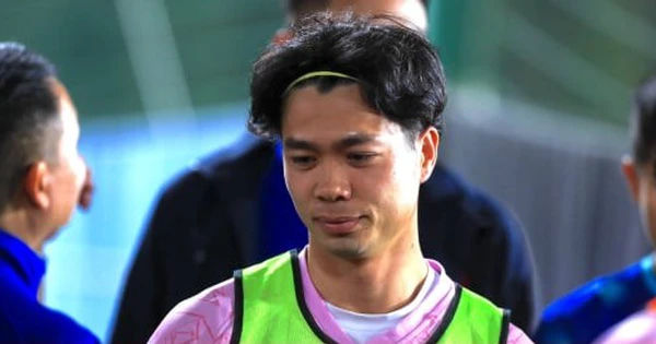 Chấn Thương Của Nguyễn Công Phượng: Tin Vui Từ HLV Troussier