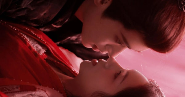 Bước Ra Từ Trang Sách - Cẩm Nguyệt Như Ca: Một Sự Kết Hợp Hoàn Hảo