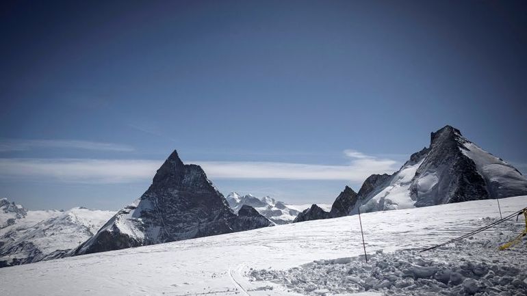Tragic Discovery in Swiss Alps: Five Skiers Deceased, One Still Unaccounted For