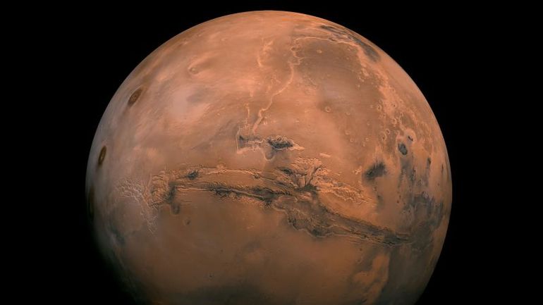 How Mars's Influence Creates 'Giant Whirlpools' in Earth's Deep Oceans