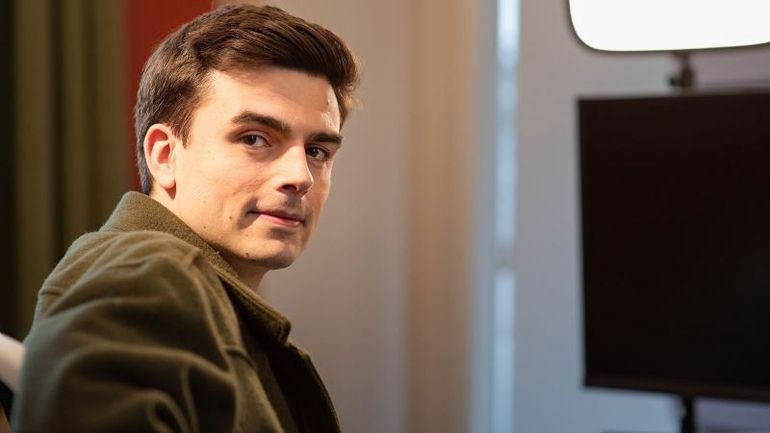 The Rising Star of French Media: HugoDecrypte, the 26-year-old YouTube Sensation