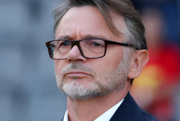 Bài viết: HLV Troussier và bài học từ những thất bại trước Indonesia