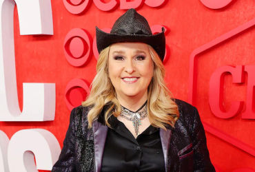 Melissa Etheridge's Reflection on 'Come to My Window': The Surprising Decision Behind the Hit Song