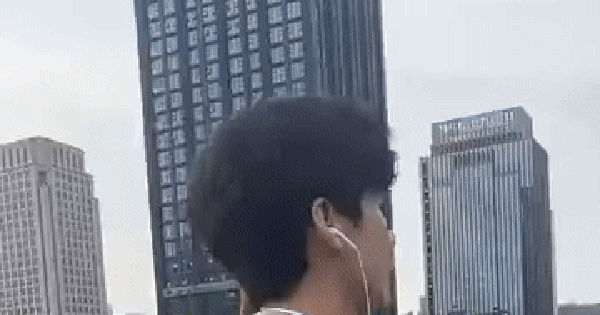 Bạch Kính Đình và Sự Tranh Cãi Trong Vai Diễn Học Sinh